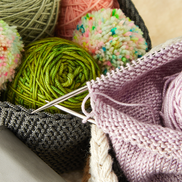 How to Choose the Perfect Yarn: Tips from Seasoned Knitters