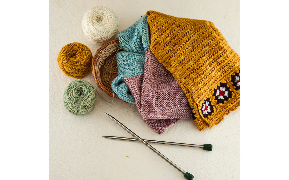 Simple Baby Gifts to Knit or Crochet: Perfect for Newborns